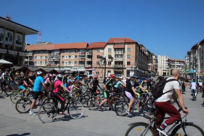 Paradă pe biciclete pentru copiii cu autism, vineri, la Suceava
