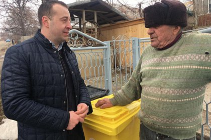 12.000 de pubele de gunoi, distribuite gratuit la casele din Suceava