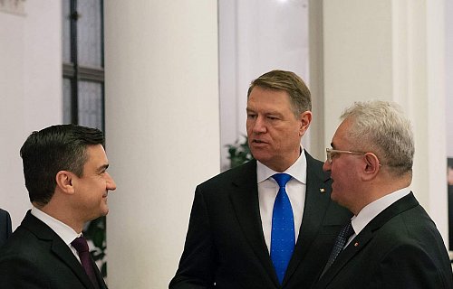 Primarul Sucevei, Ion Lungu si cel al Iasiului, Mihai Chirică, alaturi de Președintele României, Klaus Johannis