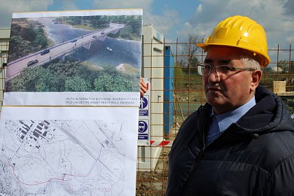 Lucrările de construire a unui nou pod peste râul Suceava, demarate luni