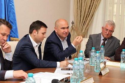 Urgentarea semnării contractelor de finanțare pe fonduri europene, solicitată de primarul Sucevei la București