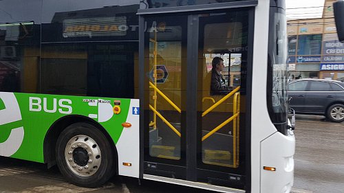 Licitația pentru 15 autobuze electrice, de mare capacitate, la Suceava, demarează vineri