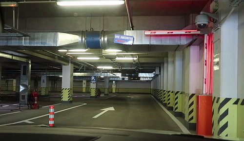 Sistem de acces cu bariere la parcările subterane din centrul Sucevei, din 10 iunie (Video)