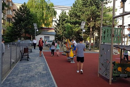 Cel mai mare loc de joacă din Suceava a fost inaugurat în Burdujeni (Foto)