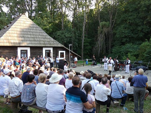 Concert extraordinar al lui Nicolae Furdui Iancu la Muzeul Satului Bucovinean