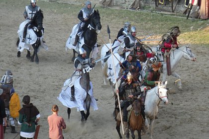 Record de participanți la cea de-a  XIII-a ediție a  Festivalului de artă medievală Ștefan cel Mare Suceava