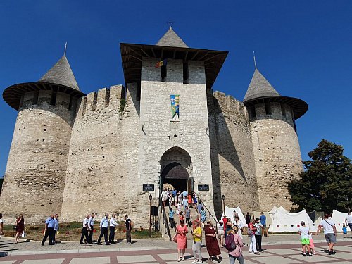 Salutul Cetății de Scaun a Sucevei, transmis de Ion Lungu la debutul Festivalului de Artă Medievală din Soroca