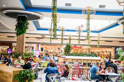 Zona de food din Shopping City Suceava a fost modernizată