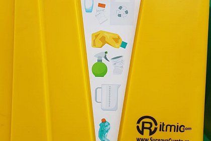 Containere pentru reciclare plastic, hârtie, sticlă și metal, amplasate în toate cartierele Sucevei