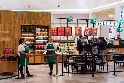 Starbucks a deschis prima cafenea din Suceava, la Iulius Mall