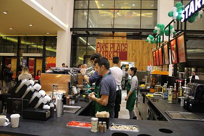 Starbucks a deschis prima cafenea din Suceava, la Iulius Mall