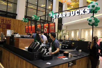 Starbucks a deschis prima cafenea din Suceava, la Iulius Mall