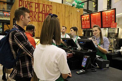 Starbucks a deschis prima cafenea din Suceava, la Iulius Mall