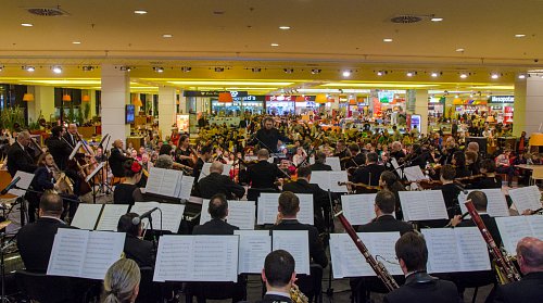 Spectacol extraordinar de Crăciun, cu Gabriel Cotabiță, Gabriel Dorobanțu și soprana Nicoleta Maier, duminică, la Iulius Mall