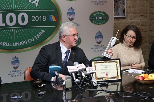 Municipiul Suceava a primit premiul - Cel mai bun proiect de transport public la Gala Smart City Industry Awards 2019