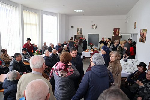 Primul club al pensionarilor, inaugurat în centrul Sucevei - urmează cluburi în toate cartierele