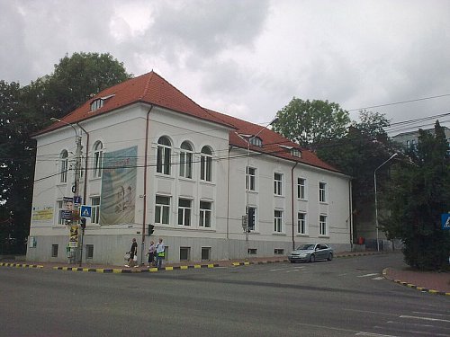Biblioteca Bucovinei „I. G. Sbiera” suspendă temporar toate activitățile cu publicul