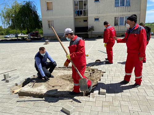 Sistematizare rutieră și peste 200 de locuri de parcare, realizate în cel mai nou cartier de tineri din municipiul Suceava