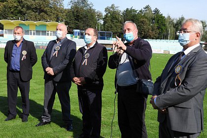 Singurul câine care promovează Bucovina - Ciobănescul Românesc de Bucovina, expus pe stadionul Areni