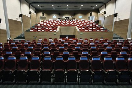 Teatrul „Matei Vișniec” Suceava își redeschide porțile, cu premiera „Noaptea arabă”