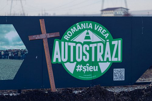 Ștefan Mandachi a înmormântat primul metru de autostradă din Moldova