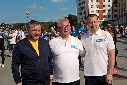 Primarul Ion Lungu, prezent la Crosul Sucevei alaturi de deputatul Ioan Balan si viceprimarul Lucian Harșovschi 2