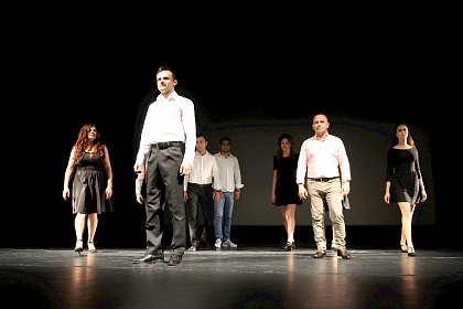 Prima apariție pe scena a actorilor Teatrului Matei Vișniec (Galerie foto - video)
