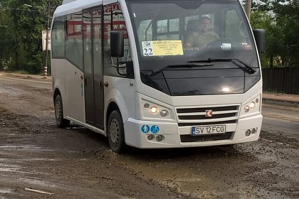 Transport TPL pe ruta Cetate – Centru, cu program prelungit în acest weekend - Microbuz Karsan Jest utilizat de TPL Suceava
