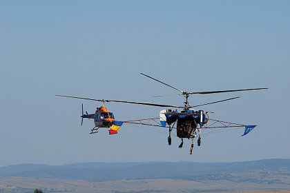 Mii de oameni au prins aripi, la Suceava Air Show