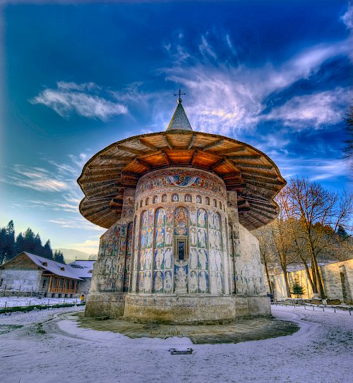 Manastirea Voronet - sursa foto armeanu.blogspot.ro