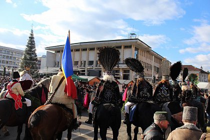 Festivalul internaţional de datini şi obiceiuri de iarnă „După datina străbună”