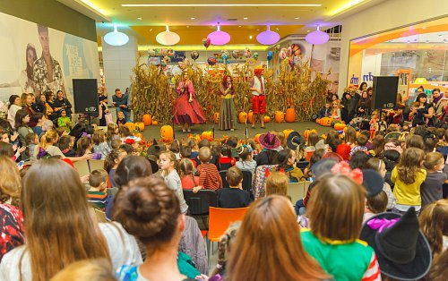 Teatru pentru copii „Regatul Inimioarelor” si premii pentru îndrăgostiți, la Iulius Mall Suceava
