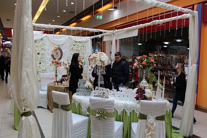 Zeci de ofertanţi, premii valoroase şi concerte live, la Târgul de Nunţi Trend Mariaj, de la Shopping City Suceava