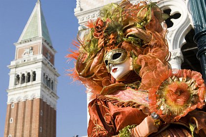 Carnavalul de la Veneția, o tradiţie de peste 800 de ani, cu un debut spectaculos