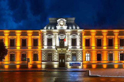 Acces gratuit la expoziţiile Muzeului de Istorie din Suceava, pentru doamne și domnișoare