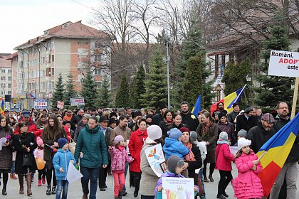 Peste 1000 de participanți la „Marșul pentru viață”, pe străzile Sucevei