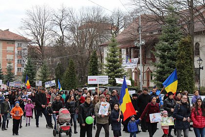 Peste 1000 de participanți la „Marșul pentru viață”, pe străzile Sucevei