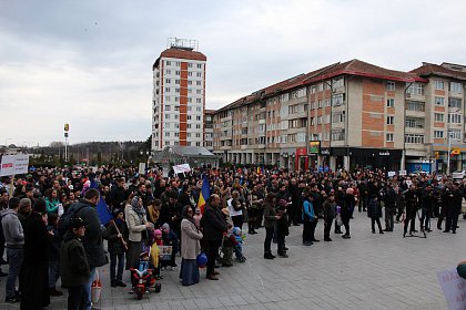 Peste 1000 de participanți la „Marșul pentru viață”, pe străzile Sucevei