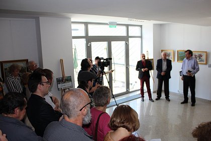 Expoziţie de pictură şi lansare de carte la Muzeul de Istorie - Galerie Foto