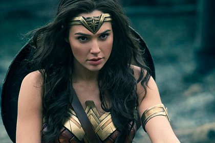 Gal Gadot - Wonder Woman si Kirsten Dunst - iubita lui Spiderman, sarbatoritele zilei - Foto