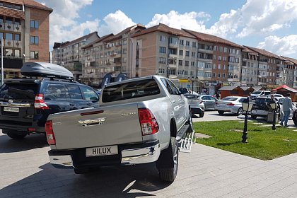 Centrul Sucevei găzduiește cea de-a XIV-a ediție a Salonului Auto Bucovina - Foto