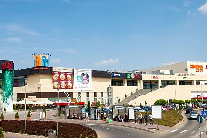Iulius Mall-urile din țară, vândute 50% fondului de investitii Atterbury Europe