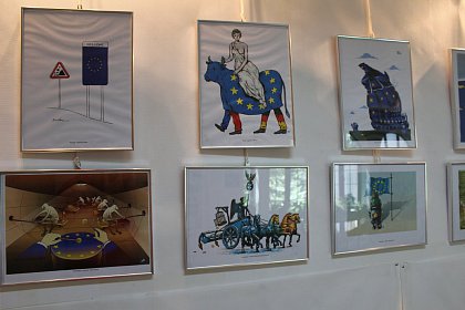 Expoziţia Internaţională de Grafică Satirică Bucovina – România și-a desemnat câștigătorii - Foto