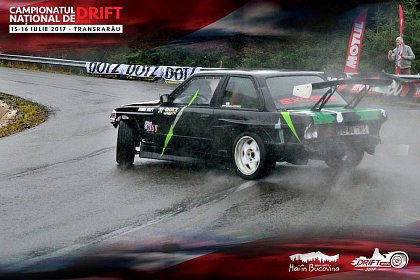 Drift Rarău – spectacol auto la înălțime, cu mașini tunate, piloți îndrăzneți și sute de cai putere