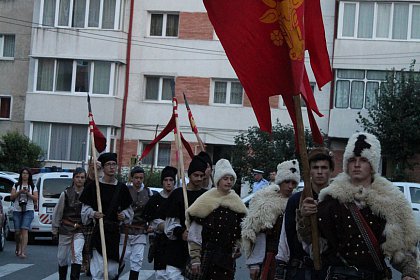 Parada cu făclii a deschis festivitățile celui mai mare festival medieval din țară, la Suceava - Galerie Foto