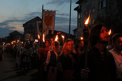 Parada cu făclii a deschis festivitățile celui mai mare festival medieval din țară, la Suceava - Galerie Foto