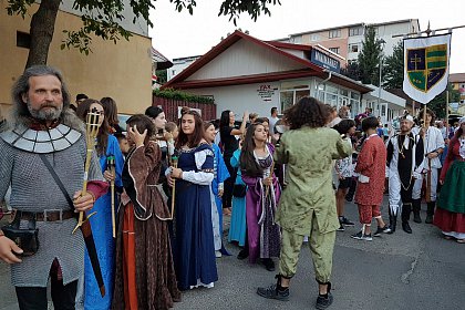Parada cu făclii a deschis festivitățile celui mai mare festival medieval din țară, la Suceava - Galerie Foto