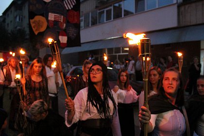 Parada cu făclii a deschis festivitățile celui mai mare festival medieval din țară, la Suceava - Galerie Foto