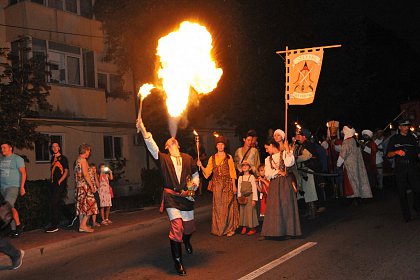 Parada cu făclii a deschis festivitățile celui mai mare festival medieval din țară, la Suceava - Galerie Foto