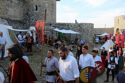 Cel mai mare festival medieval din România, deschis oficial, la Suceava, cu salve de tun și binecuvântarea lui Ștefan cel Mare